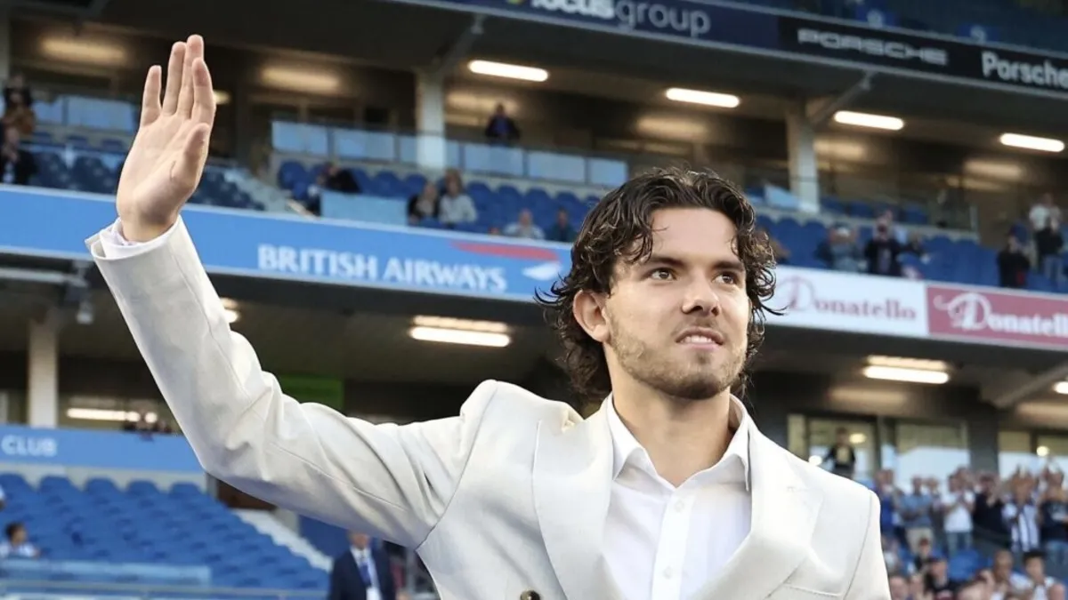 Ferdi Kadıoğlu'ndan kötü haber! Antrenmanda sakatlandı