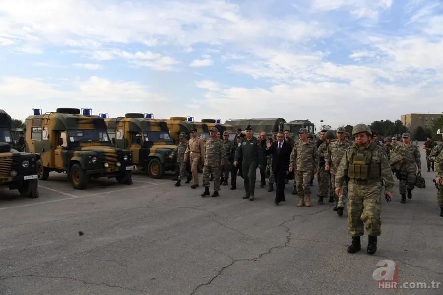 Genelkurmay Başkanı Orgeneral Akar sınır birliklerini denetledi 18