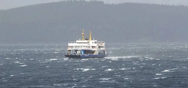 Narlı-Marmara feribot hattına fırtına engeli!