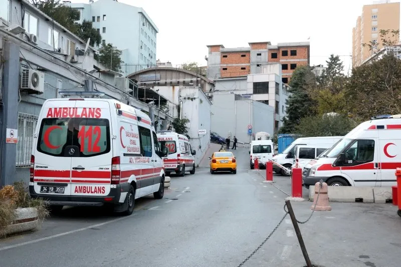 Istanbul Da Ambulans Soforu Bicaklandi A Haber Son Dakika Gundem Haberleri