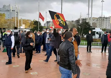 Taksim'de CHP'ye 10 Kasım tepkisi: Yazıklar olsun! Sizden utanıyorum