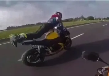 Tekirdağ'da motosiklet sürücüsü tehlike saçtı