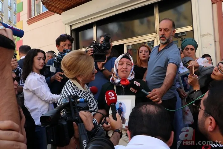 Sanatçılardan Diyarbakır'da nöbet tutan annelere destek