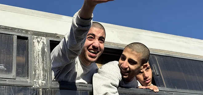 İsrail Gazze’de 10 Filistinliyi serbest bıraktı