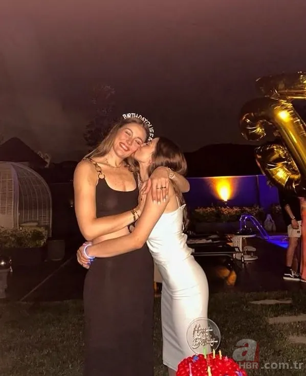 Zehra Güneş'in bir de kız kardeşlerini görün! İkisi de ablasının izinde... 7