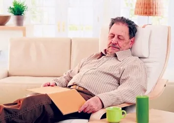 İftar sonrası yatmak reflüye neden olur