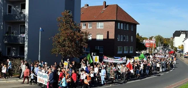 Cami saldırısı Almanya’da protesto edildi