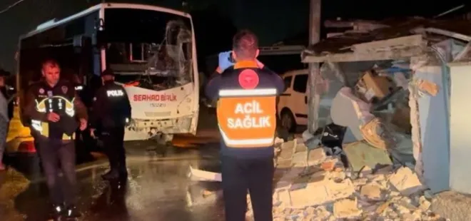Minibüs eve daldı! Duvar yıkıldı hasar oluştu