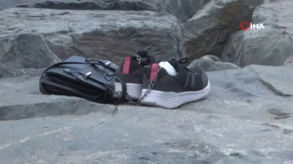 Avcılar’da kayaların dibinde göründü!