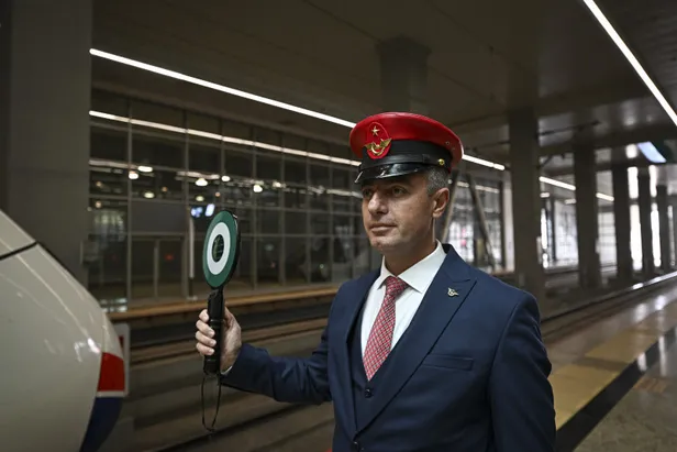 bakan-uraloglu-duyurdu-24-kasimda-baslayacak-6-gun-boyunca-50-indirim-karari-alindi-1700659106753.jpg Yarın başlıyor! 6 gün boyunca %50 indirimli olacak - 3