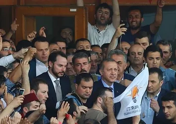 CHP ve FETÖ'den ortak ihanet! Başkan Erdoğan milletle birlikte direndi