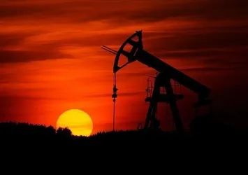 Nijerya'da 1,2 milyon litre çalıntı petrol ele geçirildi