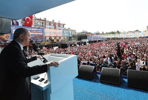 baskan-erdogan-ekonomideki-buyume-uzerinden-muhalefeti-elestirdi-hani-olduk-bittik-diyordunuz-1709217152407.jpeg Başkan Erdoğan ekonomideki büyüme üzerinden muhalefeti eleştirdi: Hani öldük bittik diyordunuz? - 7