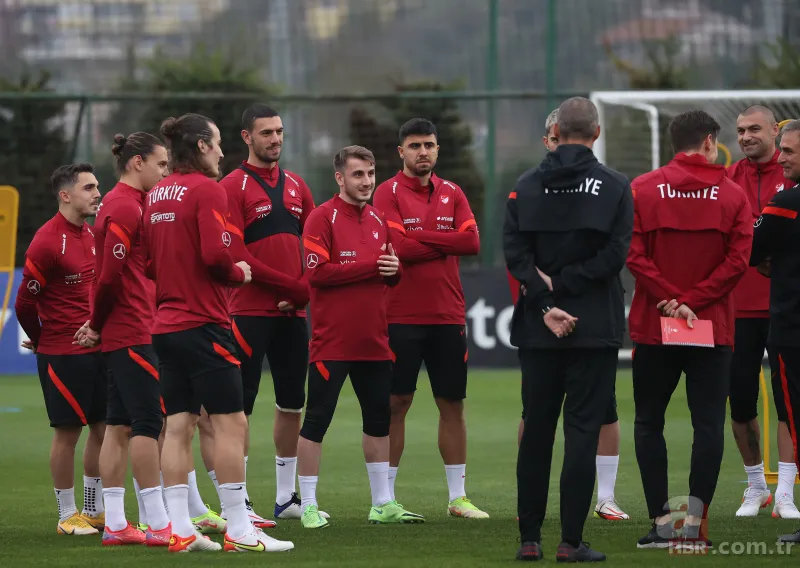 Türkiye Cebelitarık maçı | Stefan Kuntz ilk 11'ini belirledi 3