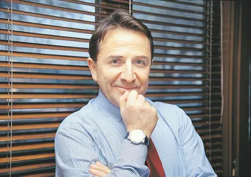 Ünlü doktora şok suçlama