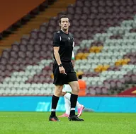 Fenerbahçe Beşiktaş derbisinin hakemi Tugay Kaan Numanoğlunun babasından olay sözler: Ben Beşiktaşlıyım oğlum ise...