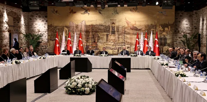 Son dakika: Hazine ve Maliye Bakanı Nureddin Nebati ekonomist ve akademisyenlerle bir araya geldi