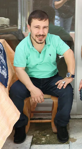 Rizeli ünlü türkücü kazada yaşamını yitirdi - 1