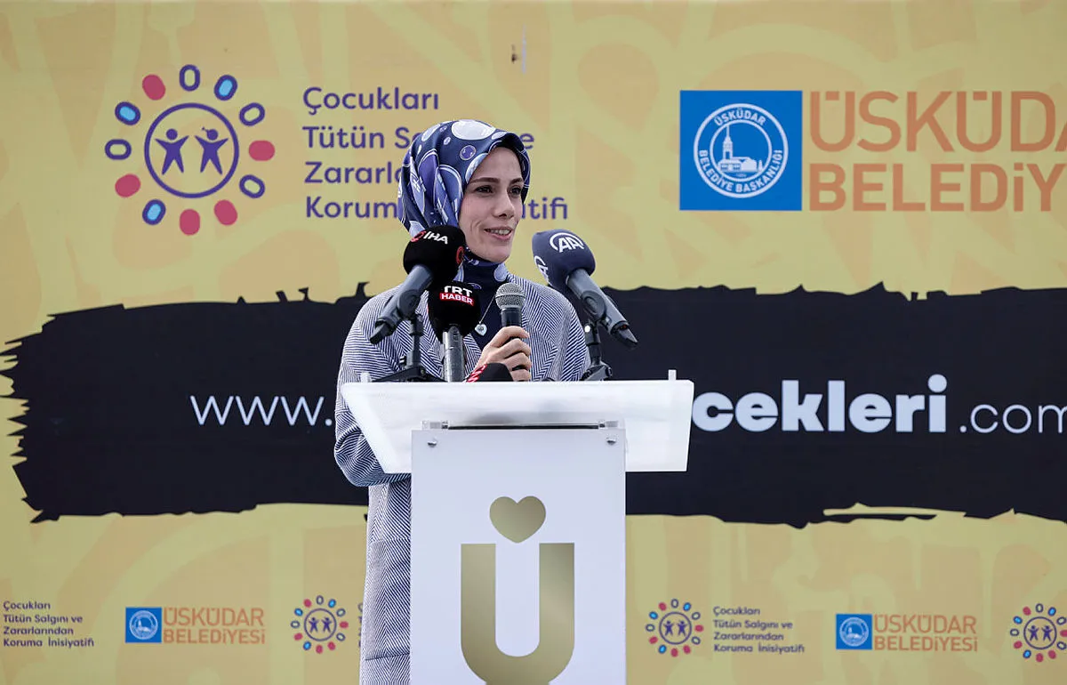 Sigaradan ölenlerin eşyaları Üsküdar'da sergilendi! Yeşilay Yönetim Kurulu Üyesi Esra Albayrak'tan önemli açıklamalar