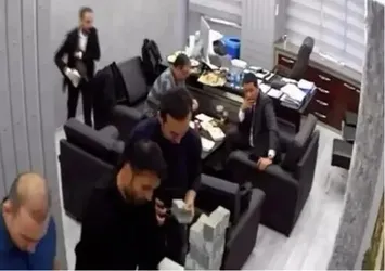 Bütün hikaye bu görüntülerle başladı! İşte İBB'deki para kuleleri...