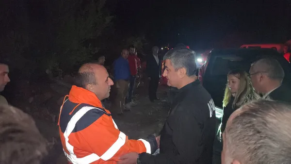 karabukteki-korkutan-orman-yangini-7-saat-sonra-kontrol-altina-alindi-1695336291517.jpg Karabük'te korkutan orman yangını! Vali Yavuz duyurdu: 7 saat sonra kontrol altına alındı - 4