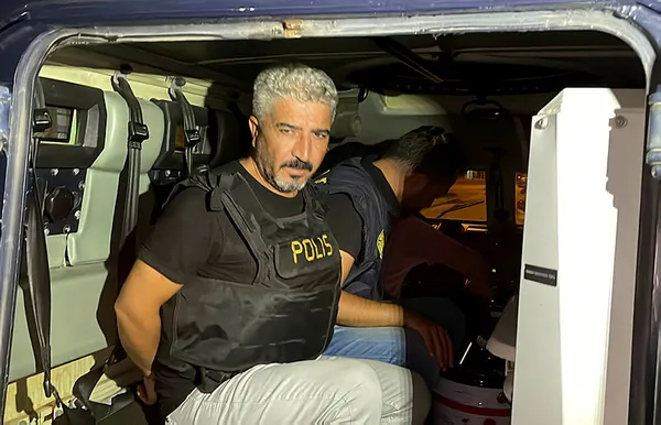 Mersin'de PKK'ya katılması için genç kızı kaçıran eski HDP ilçe başkanı tutuklandı! A Haber'de Batı'ya sert tepki: Çanak tutuyorlar - 3