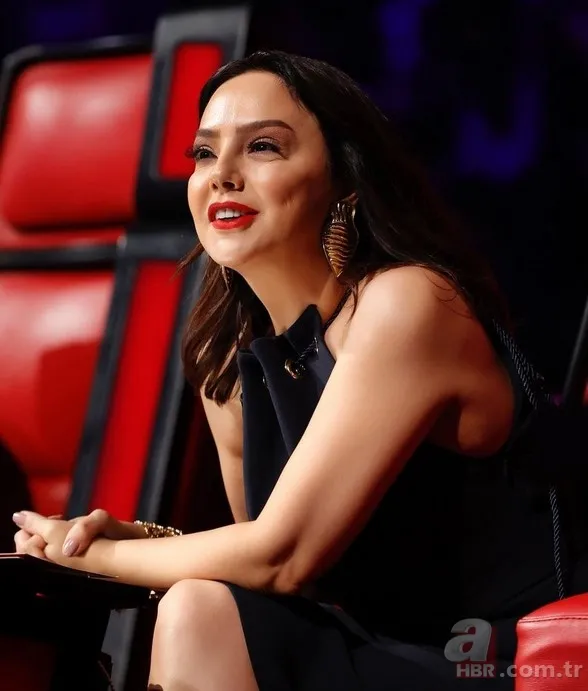 Abla-kardeş değil ikiz gibiler... Ebru Gündeş’in sır gibi sakladığı kız kardeşi ortaya çıktı! 2