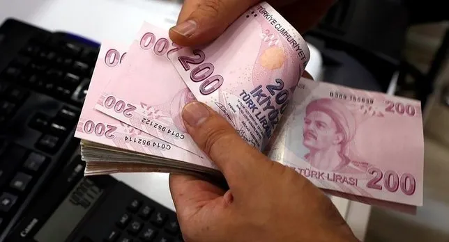 Asgari ücrete Temmuz zammı gelecek mi? Asgari ücret kaç lira olacak? Formülü canlı yayında anlattı: Yaklaşık 1.000 lira kadar...