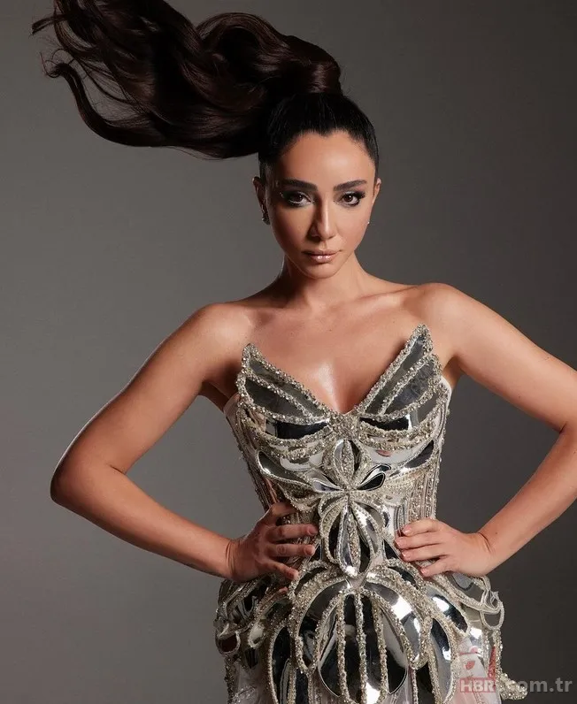 Ünlü sanatçıyla 8 yıl evli kalmış... Sen Türkülerini Söyle jürisi Öykü Gürman'ın eski eşi bakın kim çıktı! 5