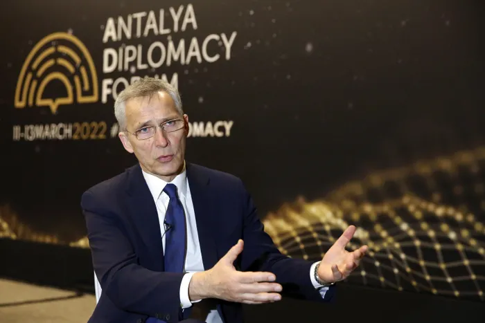Son dakika: NATO Genel Sekreteri Jens Stoltenberg'ten tarihi üçlü zirve açıklaması: Türkiye'yi takdirle karşılıyorum - 1