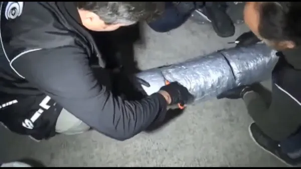 ambarli-limaninda-1-ton-580-kilo-marihuana-ele-gecirildi-meksikadan-istanbula-getirmisler-1665474436955.jpg Ambarlı Limanı'nda 1 ton 580 kilo marihuana ele geçirildi! Meksika'dan İstanbul'a getirmişler - 4