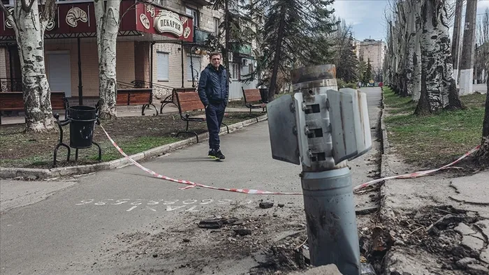 son-dakika-ukraynadan-donetsk-ve-luhanski-taniyan-suriyeye-yaptirim-tum-iliskiler-kesildi-1656616782033.jpg SON DAKİKA: Ukrayna’dan Donetsk ve Luhansk'ı tanıyan Suriye’ye yaptırım! Tüm ilişkiler kesildi - 3