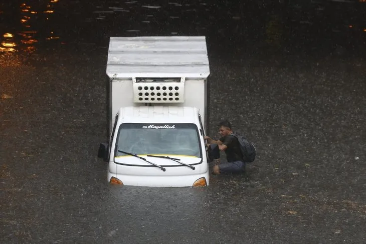 İstanbul yağmura teslim oldu!