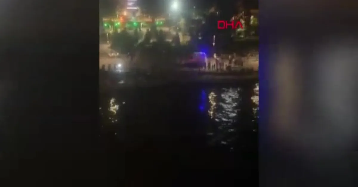 Beyoğlu'nda 2 kişi denize düştü