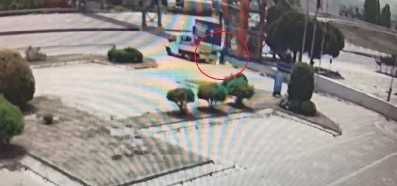 Elektrik akımına kapılıp ölen işçi güvenlik kamerasına yansıdı