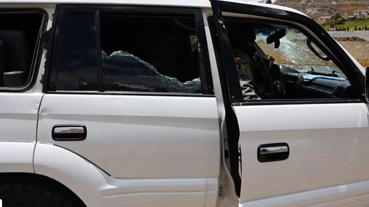 Devlet Başkanı'nın aracına taş ve silahlarla saldırı! 5 şüpheli gözaltına alındı