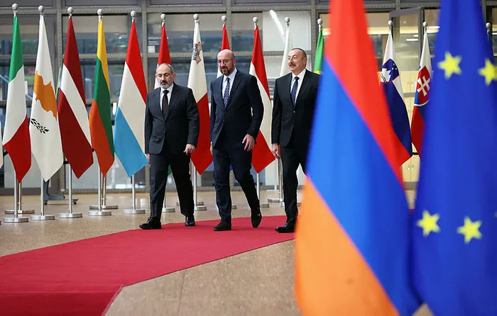 abden-ermenistan-ve-azerbaycan-karari-sureci-baslatiyoruz-1649285237718.jpg AB'den Ermenistan ve Azerbaycan kararı: Süreci başlatıyoruz - 4