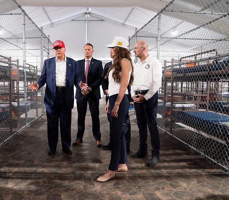 Trump’tan çevresi timsahlarla çevrili Alcatraz’da yeni görüntüler: Biden’a küfür göçmenlere tehdit!
