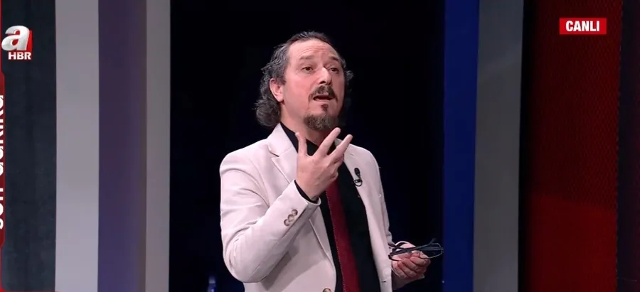 orta-doguda-iran-uzerinden-din-savasi-mi-hegsethin-kafir-dovmesi-ve-amalek-kehaneti-1773013633748.jpg A Haber - Ekran Görüntüsü