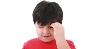 Çocuklarda baş ağrısına dikkat! Önemli hastalıkların habercisi olabilir