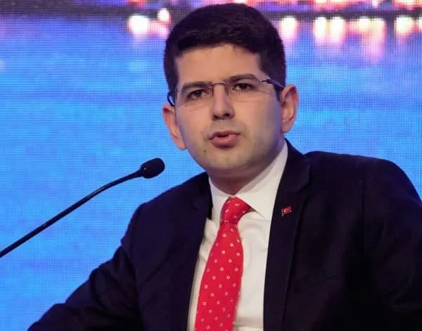 Son dakika: İletişim Başkanlığı duyurdu: Türkiye Varlık Fonu'nda görev değişimi - 1
