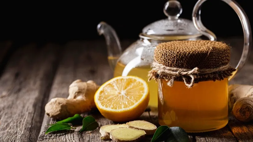Her sabah limon ve zerdeçallı ılık su içerseniz ne olur? İşte 6 muhteşem faydası!