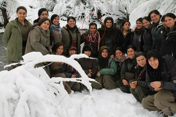 mitten-kuzey-irakta-nokta-operasyon-pkknin-sozde-hakurk-toplumsal-alan-sorumlusu-olduruldu-1698217374575.jpg MİT'ten Kuzey Irak'ta nokta operasyon! PKK'nın sözde Hakurk toplumsal alan sorumlusu öldürüldü... - 1