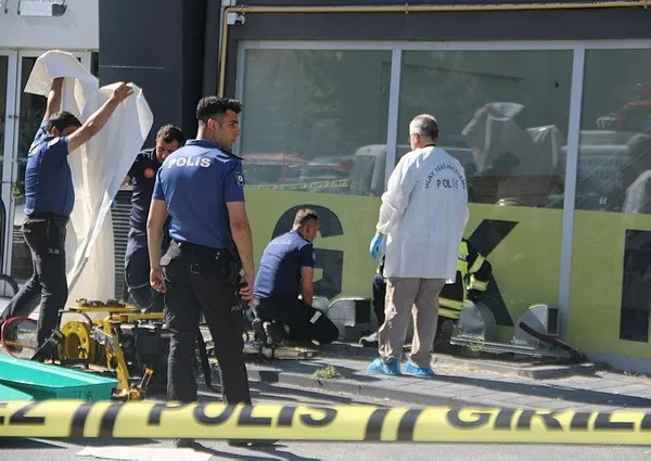 1690795281919.jpeg Kayseri'de rezidansta korkunç ölüm! Henüz bir ay önce taşınmıştı... 7'nci kattan mazgala düştü - 2