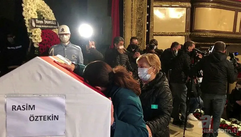 Usta oyuncu Rasim Öztekin’e veda! Gözyaşları içinde uğurlandı 21