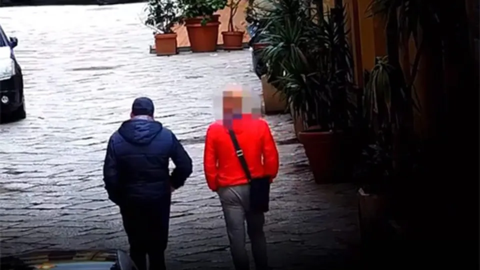 Dünya İtalya'daki operasyonu konuşuyor