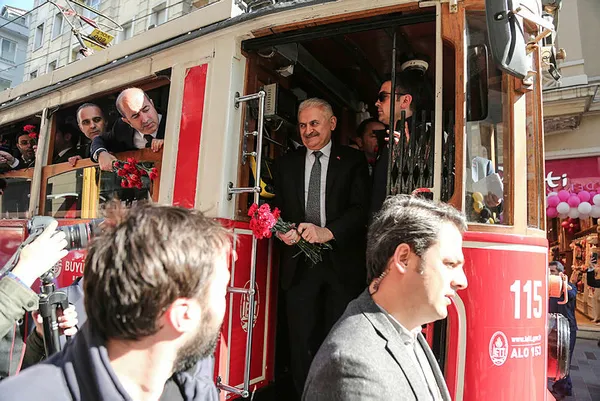 Yıldırım, Beyoğlu’nda esnafı ziyaret etti