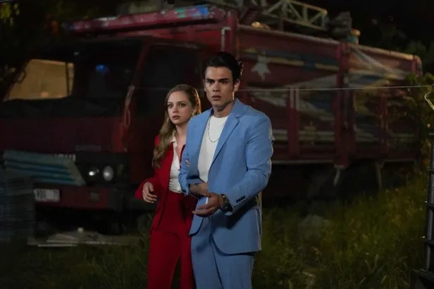 İçimizdeki Ateş oyuncuları kimdir? İçimizdeki Ateş konusu nedir, nerede çekiliyor? İşte merak edilenler....