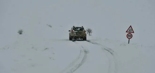Sivas’ta 177 köy yolu kar nedeniyle ulaşıma kapandı