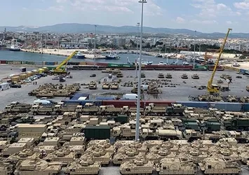 Yunanistan'daki ABD üslerinde kırmızı alarm!